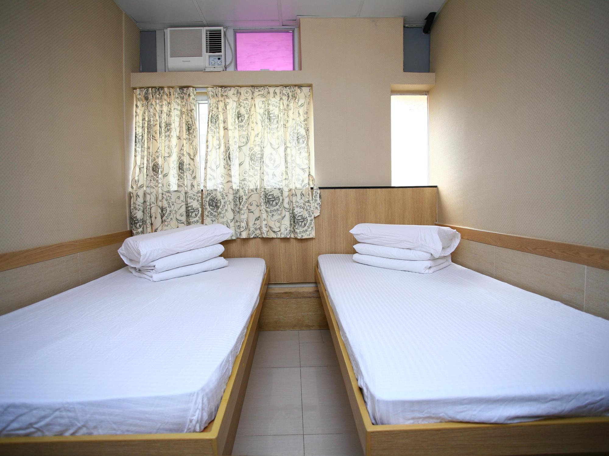 Me Easy Hostel Hong Kong Exterior photo